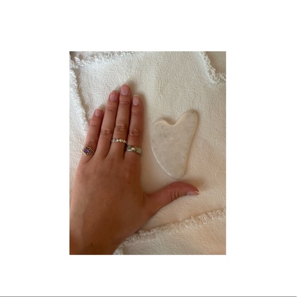 Looks - NWOT White Jade Gia Sha - Picture 6 of 6